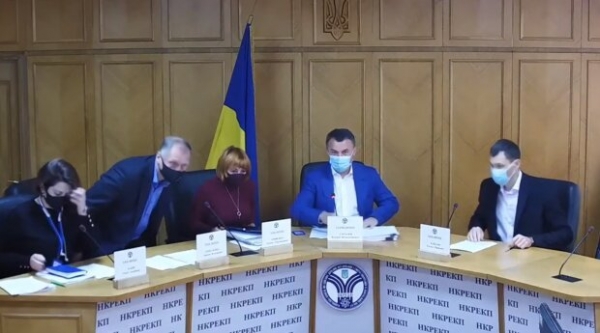 Правительству и президенту рано или поздно придется отвечать за непрофессионализм НКРЭКУ - экономист Правительству и президенту рано или поздно придется отвечать за непрофессионализм НКРЭКУ - экономист