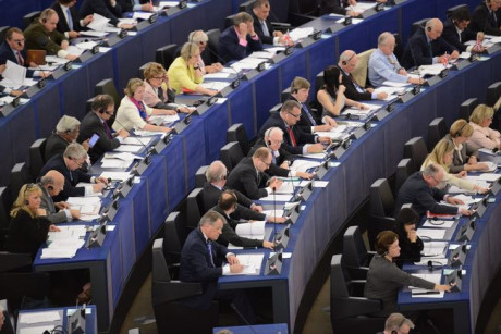 В Европарламенте выступили с заявлением в связи с заключением между США и ФРГ соглашения по "Северному потоку-2" В Европарламенте выступили с заявлением в связи с заключением между США и ФРГ соглашения по "Северному потоку-2"