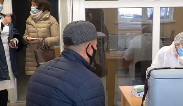 Украинцы все же получат 1000 грн от Зеленского - нардепы проголосовали "За"