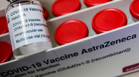 EMA рекомендует продолжать использовать вакцину AstraZeneca в качестве второй дозы