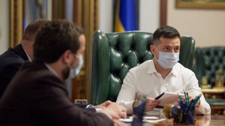 Зеленский: Решение о санкциях в отношении телеканалов имеет четкое обоснование в связи с финансированием из РФ Зеленский: Решение о санкциях в отношении телеканалов имеет четкое обоснование в связи с финансированием из РФ