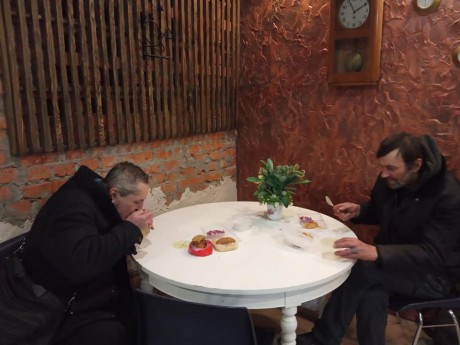 В Виннице общественные активисты развернули пункты обогрева для бездомных В Виннице общественные активисты развернули пункты обогрева для бездомных