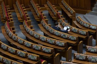Эксперт рассказал, чем угрожает депутатам голосование за ЧФ РФ в Крыму
Эксперт рассказал, чем угрожает депутатам голосование за ЧФ РФ в Крыму