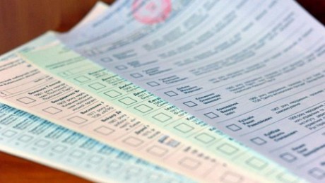 В Запорожье правоохранители вернули украденные с избирательного участка бюллетени В Запорожье правоохранители вернули украденные с избирательного участка бюллетени