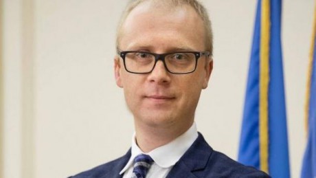 Украина требует немедленного освобождения белорусского журналиста Протасевича Украина требует немедленного освобождения белорусского журналиста Протасевича