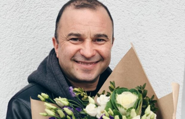Виктор Павлик отвез сына на свою малую родину и показал родной дом: "Я здесь родился" Виктор Павлик отвез сына на свою малую родину и показал родной дом: "Я здесь родился"