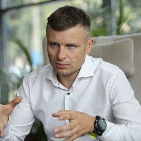 Министр финансов Марченко и заместитель получили одинаковую зарплату: по 10 минималок каждому из наших налогов