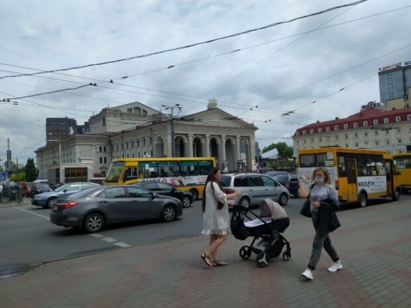 Идеальное завершение лета: сколько выходных украинцы будут иметь в августе Идеальное завершение лета: сколько выходных украинцы будут иметь в августе