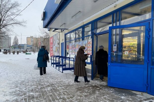 Парижская рецептура? Украинец в супермаркете хотел почувствовать себя французом, но в багете нашел битое стекло