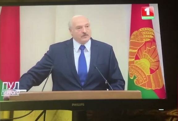 Белорусские "кибер-партизаны" протестуют из дома: взломали каналы Лукашенко и показали кадры избиений Белорусские "кибер-партизаны" протестуют из дома: взломали каналы Лукашенко и показали кадры избиений