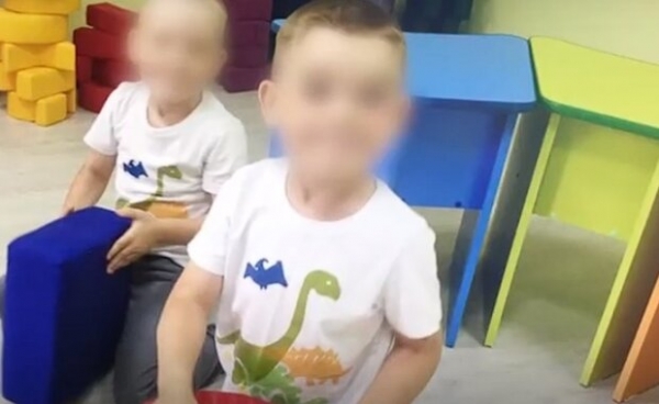 Пятилетний малыш страдал от воспитательницы в детсаду: тушила спички об руку и била по голове Пятилетний малыш страдал от воспитательницы в детсаду: тушила спички об руку и била по голове