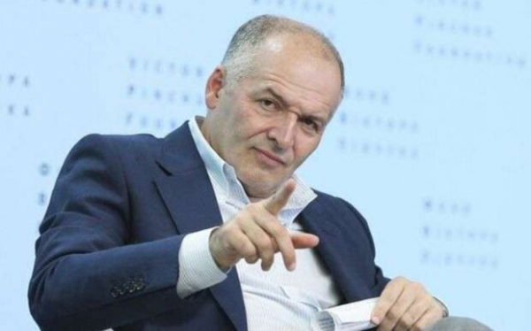 Виктор Пинчук будет поставлять "золотые" австрийские трубы для "Укрнафты": почти вдвое дороже Виктор Пинчук будет поставлять "золотые" австрийские трубы для "Укрнафты": почти вдвое дороже