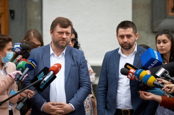 Включая ОРДЛО - у Зеленского сделали громкое заявление о местных выборах в один день Включая ОРДЛО - у Зеленского сделали громкое заявление о местных выборах в один день