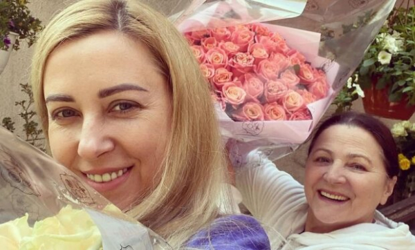 Нина и Тоня Матвиенко "скрестили шпаги" на глазах у изумленных украицев: разнимай, Арсен Нина и Тоня Матвиенко "скрестили шпаги" на глазах у изумленных украицев: разнимай, Арсен
