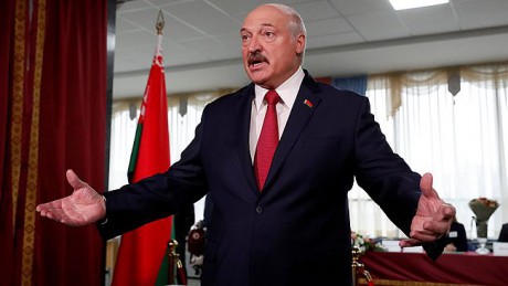 Ученый совет лишил Лукашенко звание почетного доктора КНУ им. Шевченко Ученый совет лишил Лукашенко звание почетного доктора КНУ им. Шевченко