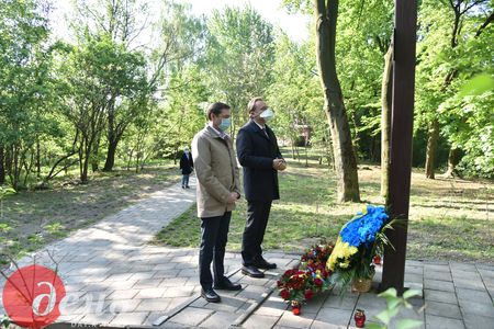 Во Львове почтили память жертв Второй мировой войны Во Львове почтили память жертв Второй мировой войны