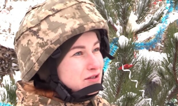 Украинская защитница Виталина пошла служить в отряд покойного брата на Донбассе: "Не жалею" Украинская защитница Виталина пошла служить в отряд покойного брата на Донбассе: "Не жалею"