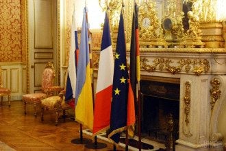 В Сенате Франции заявили, что Зеленский блокирует выполнение соглашения "Нормандии"
В Сенате Франции заявили, что Зеленский блокирует выполнение соглашения "Нормандии"
