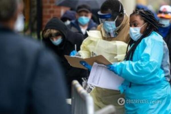 В Нью-Йорке сообщили об "ужасающе высоком" числе смертей от коронавируса за сутки
В Нью-Йорке сообщили об "ужасающе высоком" числе смертей от коронавируса за сутки