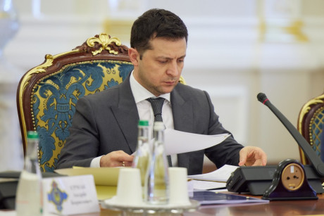 Президент отметил наградами ликвидаторов аварии на ЧАЭС