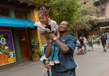 Usher еще в 15 лет стал жить с P. Diddy: кто и почему отдал подростка скандальному продюсеру Usher еще в 15 лет стал жить с P. Diddy: кто и почему отдал подростка скандальному продюсеру