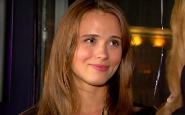 Анна Кошмал из "Сватов" разделась на камеру и утерла нос Ксении Мишиной: "Все прилично, но будоражит" Анна Кошмал из "Сватов" разделась на камеру и утерла нос Ксении Мишиной: "Все прилично, но будоражит"