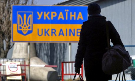 В Польше фиксируют значительное увеличение украинцев, приехавших с фальшивыми документами на работу В Польше фиксируют значительное увеличение украинцев, приехавших с фальшивыми документами на работу