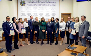 Прокурор ОГП Пышная Анна подозревается в злоупотреблении властью и сотрудничестве на спецслужбы РФ, – расследование СМИ Прокурор ОГП Пышная Анна подозревается в злоупотреблении властью и сотрудничестве на спецслужбы РФ, – расследование СМИ