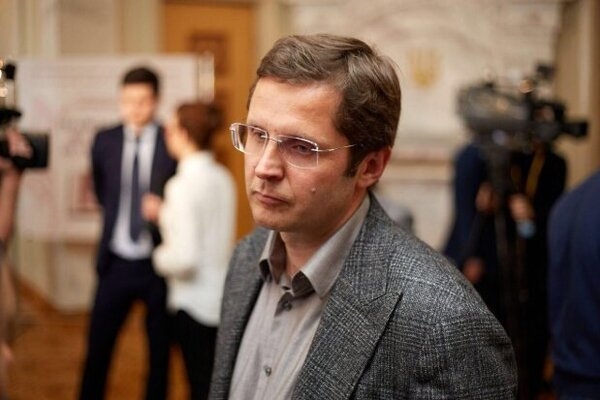 
Нардеп Холодов объяснил побег на Кипр коронавирусом
 