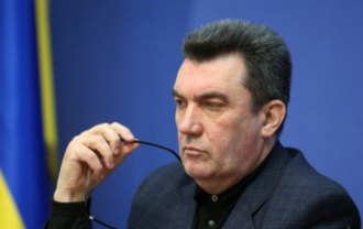 Данилов прошелся по Северному потоку-2 и вспомнил о санкциях против Медведчука
Данилов прошелся по Северному потоку-2 и вспомнил о санкциях против Медведчука