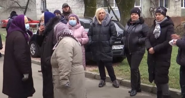 В Минсоцполитики подсчитали, сколько украинцев уже подали заявки на 8 тысяч В Минсоцполитики подсчитали, сколько украинцев уже подали заявки на 8 тысяч