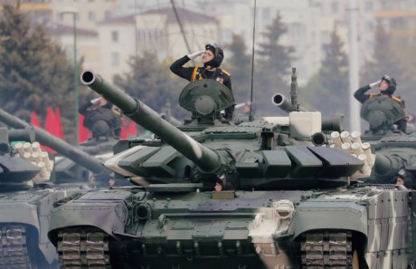 В Минске, несмотря на коронавирус, проводят парад ко Дню Победы В Минске, несмотря на коронавирус, проводят парад ко Дню Победы