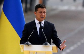 Зеленский сделал заявление о России и назвал условие на пути к миру на Донбассе
Зеленский сделал заявление о России и назвал условие на пути к миру на Донбассе