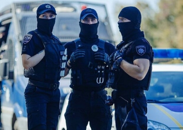Над могилой ветерана АТО совершили надругательство: полиция уже задержала предполагаемого преступника Над могилой ветерана АТО совершили надругательство: полиция уже задержала предполагаемого преступника