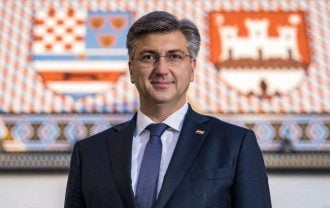 Премьер Хорватии оправдался за скандальные слова Милановича об Украине
Премьер Хорватии оправдался за скандальные слова Милановича об Украине