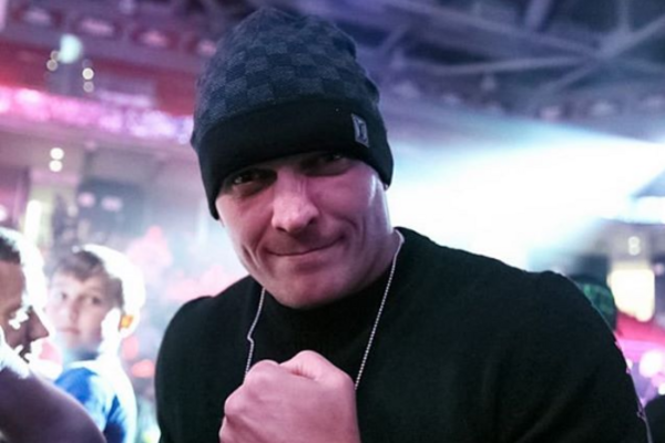 Усик показал новое хобби и удивил подписчиков внешним видом
Усик показал новое хобби и удивил подписчиков внешним видом