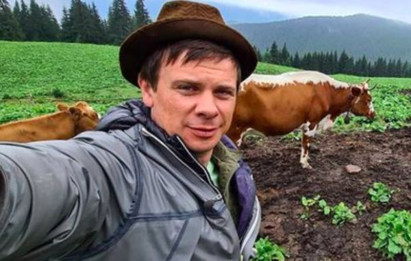 Дмитрий Комаров из "Мира наизнанку" выдал, где в Украине варят сыр вкуснее, чем в Швейцарии Дмитрий Комаров из "Мира наизнанку" выдал, где в Украине варят сыр вкуснее, чем в Швейцарии
