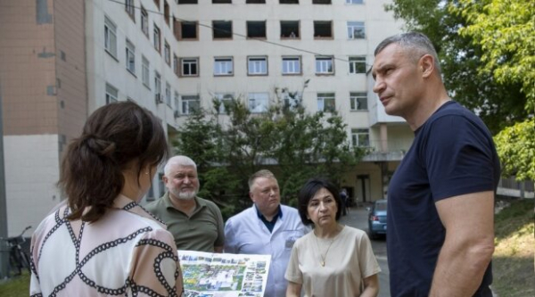 В КМДА заплатили 53 млн "другу" охранника Януковича за ремонт скандального госпиталя: как всегда завышенные цены В КМДА заплатили 53 млн "другу" охранника Януковича за ремонт скандального госпиталя: как всегда завышенные цены
