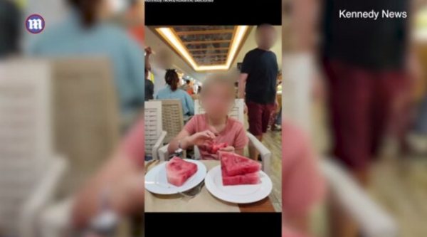 Женщина насладилась All Inclusive в Турции с помощью старого браслетика: пробралась в отель и кайфовала Женщина насладилась All Inclusive в Турции с помощью старого браслетика: пробралась в отель и кайфовала
