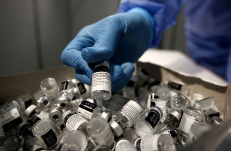 В Мексике и Польше обнаружены поддельные вакцины Pfizer В Мексике и Польше обнаружены поддельные вакцины Pfizer