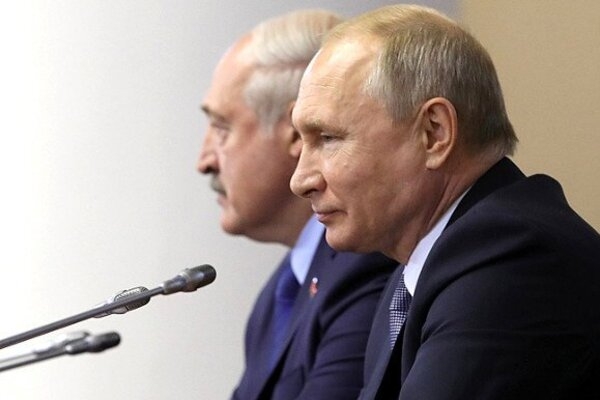 "Искры пролетают": стало известно, чем Лукашенко не угодил Кремлю
"Искры пролетают": стало известно, чем Лукашенко не угодил Кремлю