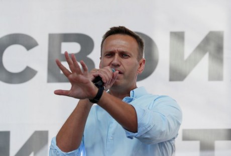 Самолет с Навальным на борту вылетел из Омска в Берлин Самолет с Навальным на борту вылетел из Омска в Берлин