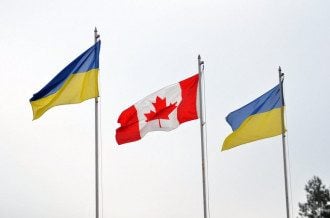 Вторжение России: Канада призвала членов семей дипломатов покинуть Украину
Вторжение России: Канада призвала членов семей дипломатов покинуть Украину