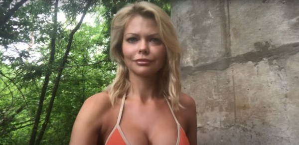 Истребительница "политических проститутов" Клитина придумала новый прием борьбы с коррупцией - "Жать грудью" Истребительница "политических проститутов" Клитина придумала новый прием борьбы с коррупцией - "Жать грудью"