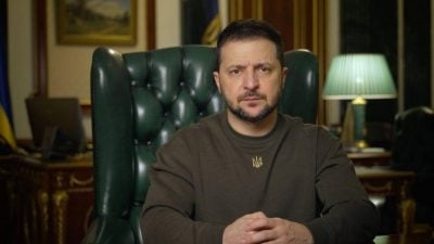 Вертолет упал возле детского сада, погиб глава МВД: Зеленский сделал заявление о трагедии в Броварах
Вертолет упал возле детского сада, погиб глава МВД: Зеленский сделал заявление о трагедии в Броварах