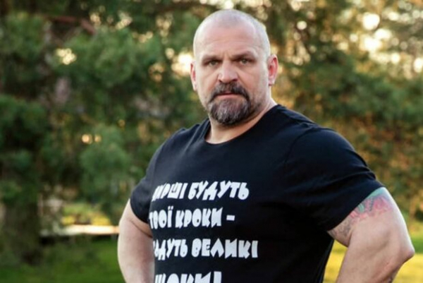 Василий Вирастюк "пустил слюни" из-за аппетитной попки незнакомки: "Вареник с брынзой, а на вкус - будто с селедкой" Василий Вирастюк "пустил слюни" из-за аппетитной попки незнакомки: "Вареник с брынзой, а на вкус - будто с селедкой"