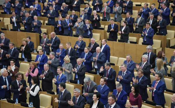 Депутаты-миллионеры получают деньги за аренду, выдавая себя за бедняков: 6,2 млн. гривен – с начала года Депутаты-миллионеры получают деньги за аренду, выдавая себя за бедняков: 6,2 млн. гривен – с начала года