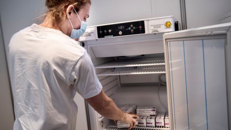 ВОЗ одобрила экстренное применение вакцины AstraZeneca ВОЗ одобрила экстренное применение вакцины AstraZeneca