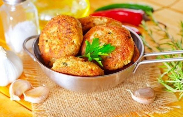 Мясные больше не захотите: рецепт сочных морковно-яблочных котлеток Мясные больше не захотите: рецепт сочных морковно-яблочных котлеток