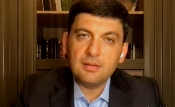 Владимир Гройсман не промолчал из-за "од коммунистической партии Китая": "Требую от каждого политика" Владимир Гройсман не промолчал из-за "од коммунистической партии Китая": "Требую от каждого политика"